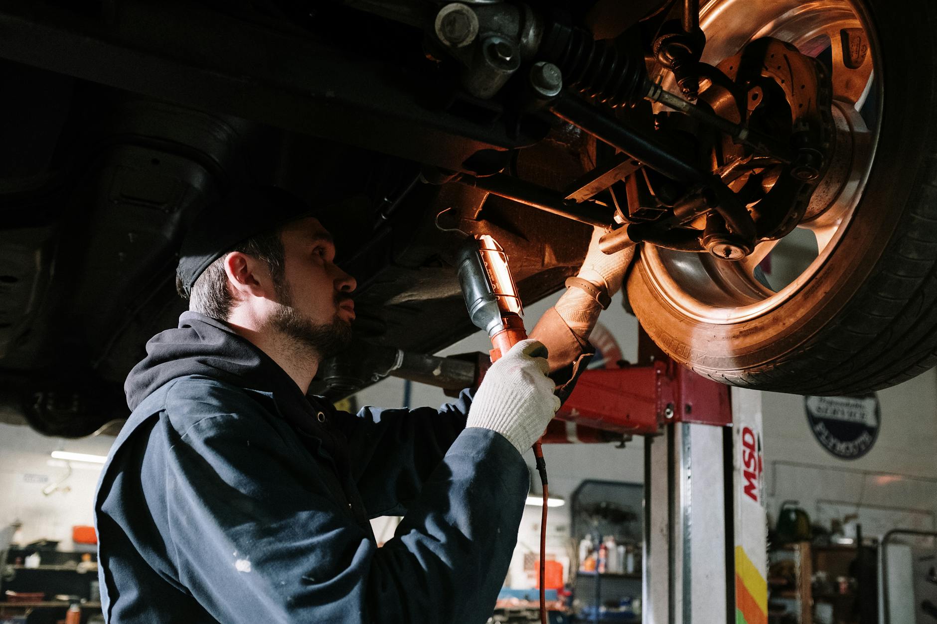 Oil changes and fluid services